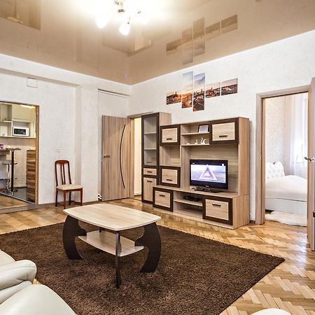 Apartment In A City Center! Krakivska,34 Lviv Exterior foto